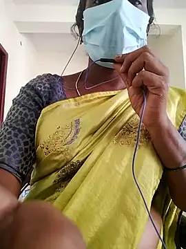 Snapshot of Preethytamilsexy chatting on 02-20-26, 10:06 Preethytamilsexy online show from 02-20-26, 10:06