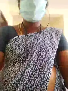 Snapshot of Preethytamilsexy chatting on 07-13-26, 11:20 Preethytamilsexy online show from 07-13-26, 11:20