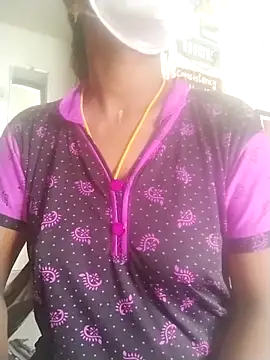 Snapshot of Preethytamilsexy chatting on 02-28-25, 05:37 Preethytamilsexy online show from 02-28-25, 05:37