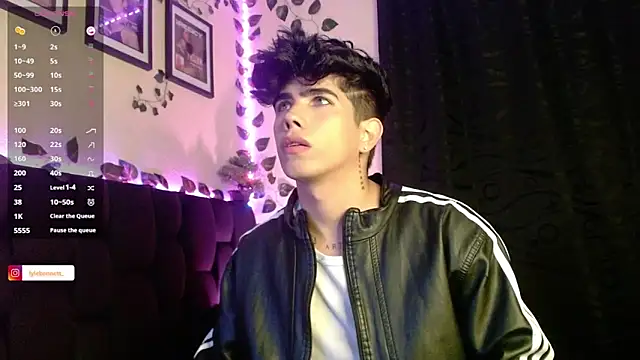 LyleBennett  online show from 01-23-25, 10:11