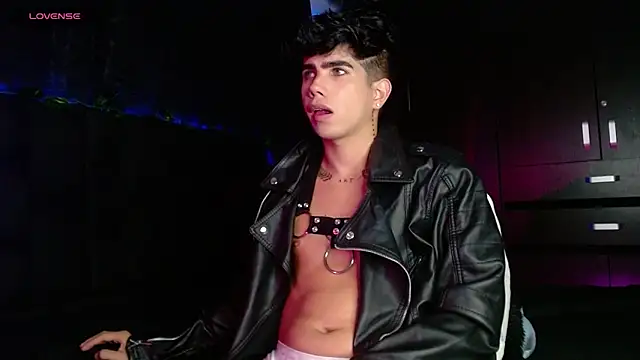 LyleBennett  online show from 01-18-25, 10:17