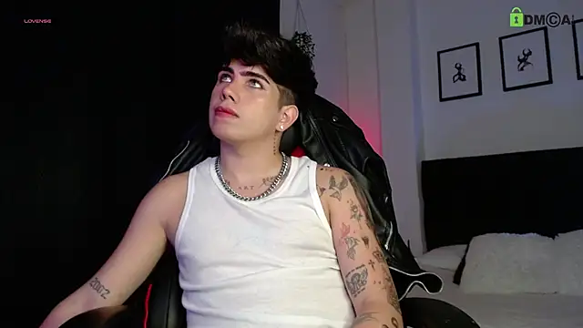 LyleBennett  online show from 03-06-26, 10:54