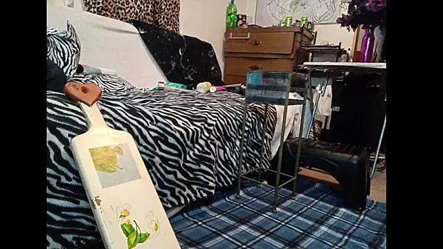 surRealGhost online show from 03-19-25, 12:34