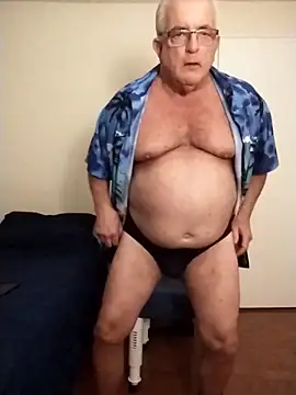 Snapshot of Shoreguy69 chatting on 02-12-26, 06:24 Shoreguy69 online show from 02-12-26, 06:24