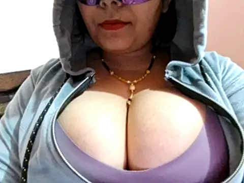 Anjalihotwife online show from 12-27-24, 11:39
