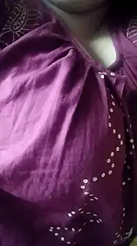 Snapshot of BERRY_00 chatting on 03-17-25, 12:53 BERRY 00 online show from 03-17-25, 12:53