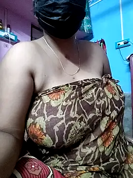 BERRY 00 online show from 04-04-26, 10:33