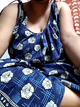 Snapshot of BERRY_00 chatting on 02-28-26, 05:45 BERRY 00 online show from 02-28-26, 05:45