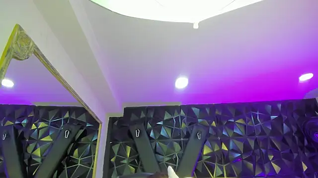 AlliceRosero online show from 03-27-26, 05:05