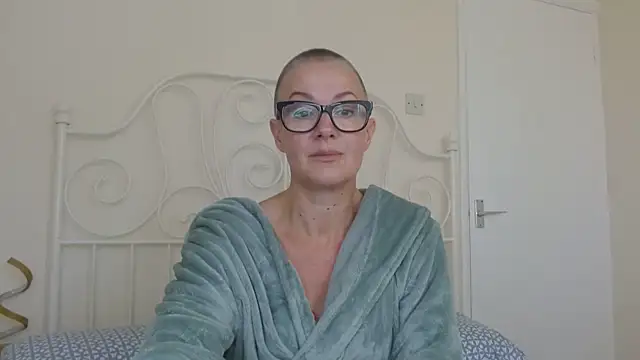 ELEGANT-ARIA36 online show from 10-07-25, 12:39