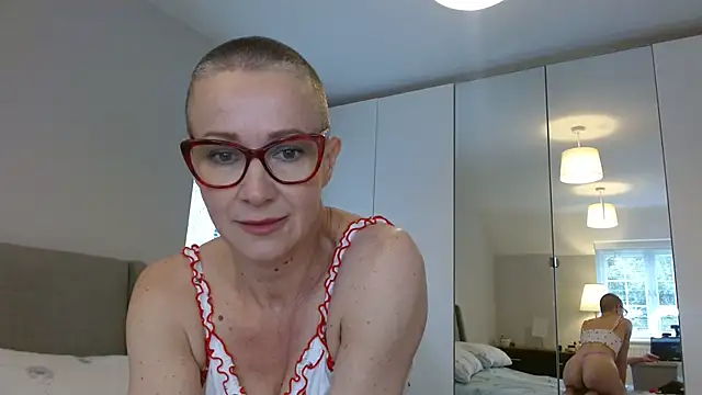 ELEGANT-ARIA36 online show from 03-07-25, 10:46