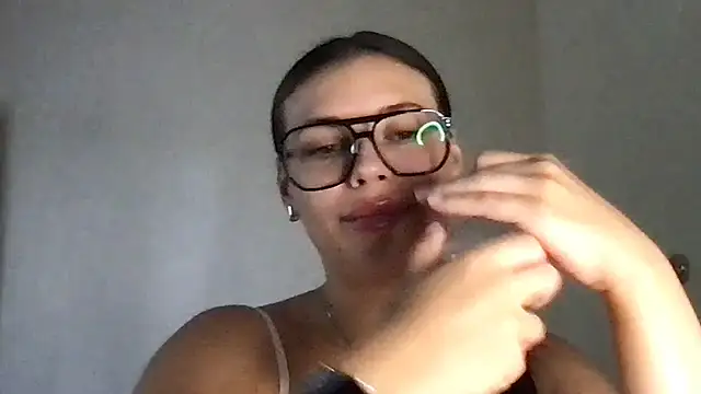 Snapshot of MoonriseGoddess chatting on 07-06-26, 10:11 MoonriseGoddess online show from 07-06-26, 10:11