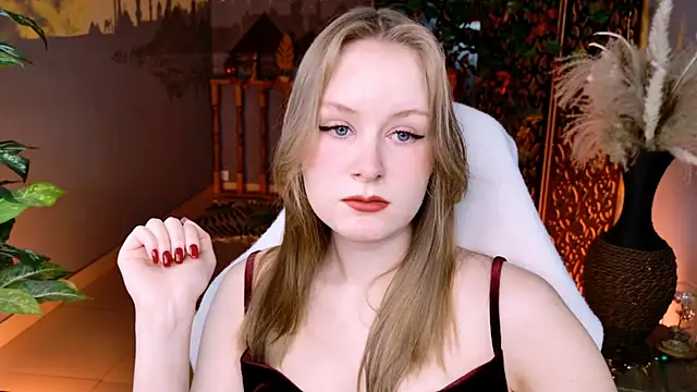 VivienLeeigh online show from 03-08-26, 05:33