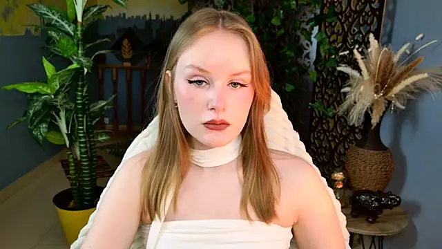 VivienLeeigh online show from 07-20-26, 06:10