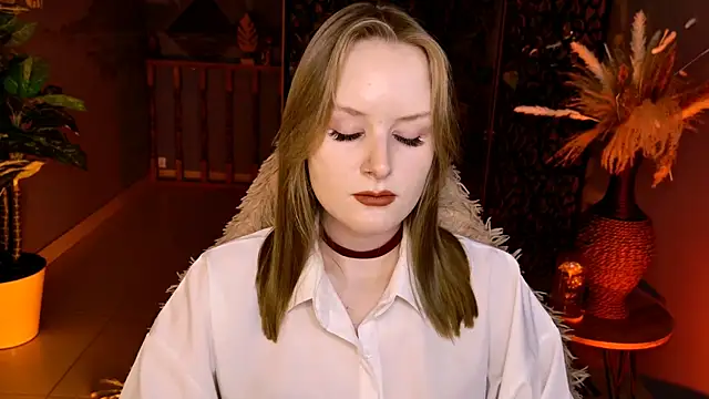 VivienLeeigh online show from 06-05-26, 06:52