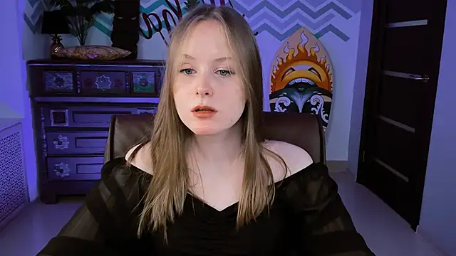 VivienLeeigh online show from 03-12-25, 01:08