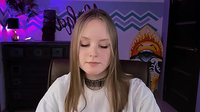 VivienLeeigh online show from 03-02-25, 06:24