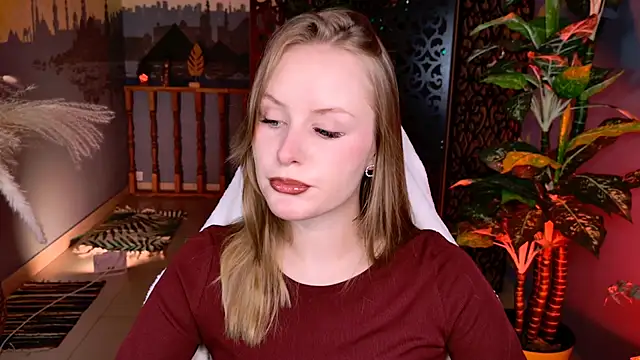 VivienLeeigh online show from 02-10-26, 05:39