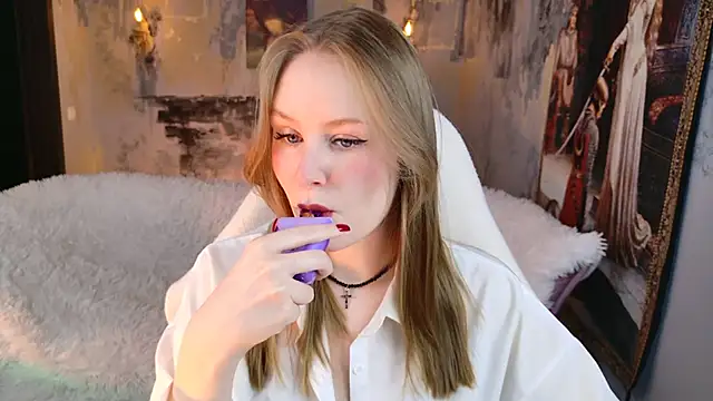 VivienLeeigh online show from 03-12-26, 05:02