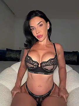 krissiswrld- online show from 04-30-26, 05:31