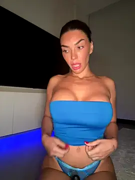 krissiswrld- online show from 11-13-25, 04:11