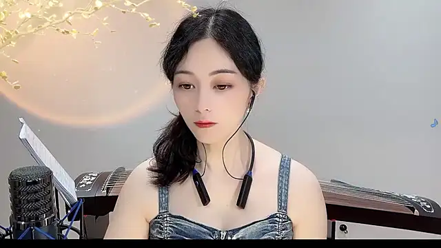 Tian-xin-999 online show from 09-16-25, 03:02