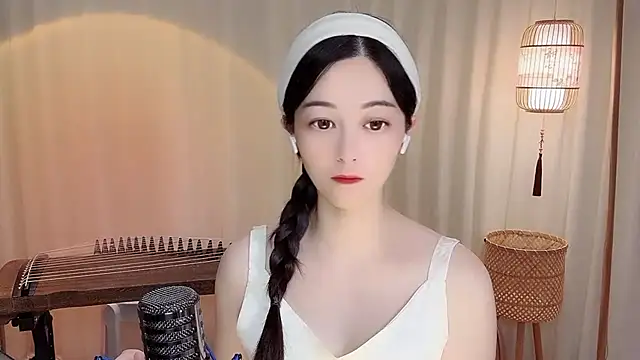 Tian-xin-999 online show from 06-24-26, 04:27