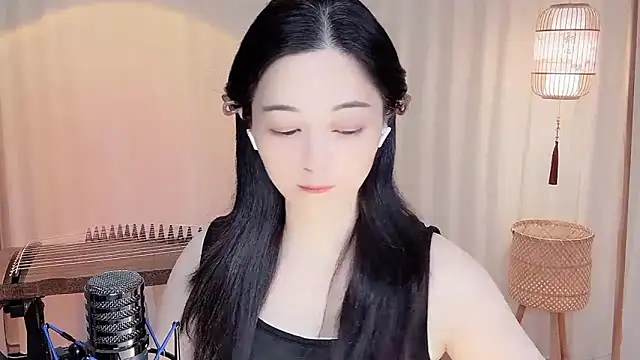 Snapshot of Tian-xin-999 chatting on 05-30-26, 04:23 Tian-xin-999 online show from 05-30-26, 04:23