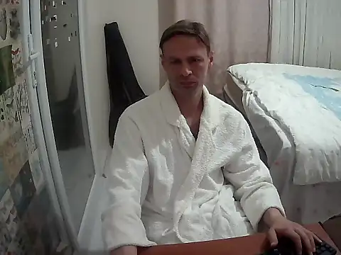 Snapshot of istanbul_32xx chatting on 05-18-26, 06:23 istanbul 32xx online show from 05-18-26, 06:23