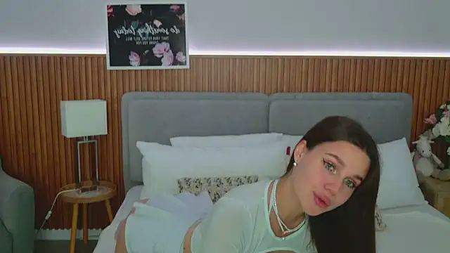 Snapshot of RihannaRose chatting on 09-13-25, 05:13 RihannaRose online show from 09-13-25, 05:13