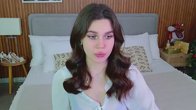 Snapshot of RihannaRose chatting on 11-28-25, 05:02 RihannaRose online show from 11-28-25, 05:02