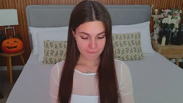 Snapshot of RihannaRose chatting on 10-27-25, 05:14 RihannaRose online show from 10-27-25, 05:14