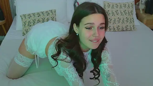 Snapshot of RihannaRose chatting on 10-30-25, 05:21 RihannaRose online show from 10-30-25, 05:21