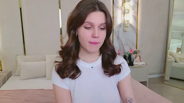 RihannaRose online show from 03-25-26, 05:23