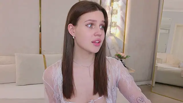 RihannaRose online show from 03-08-26, 02:26