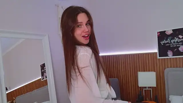 Snapshot of RihannaRose chatting on 10-29-25, 05:12 RihannaRose online show from 10-29-25, 05:12