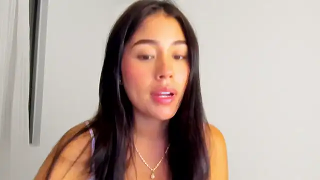 Snapshot of AriaMontgomery chatting on 06-21-26, 02:39 AriaMontgomery online show from 06-21-26, 02:39