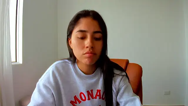 AriaMontgomery online show from 04-29-26, 06:14