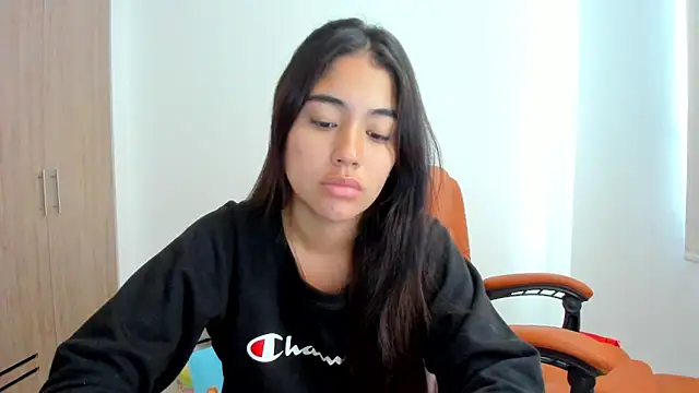Snapshot of AriaMontgomery chatting on 02-28-25, 03:04 AriaMontgomery online show from 02-28-25, 03:04