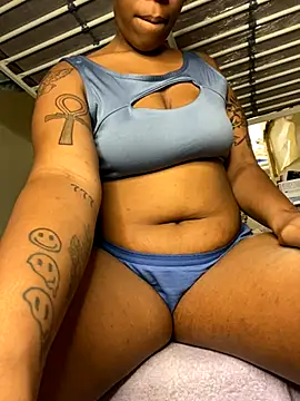 MsSapPhire500 online show from 10-19-25, 05:54