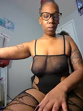 Snapshot of MsSapPhire500 chatting on 03-08-26, 05:33 MsSapPhire500 online show from 03-08-26, 05:33