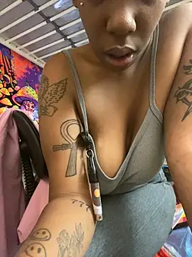 MsSapPhire500 online show from 10-04-25, 04:14