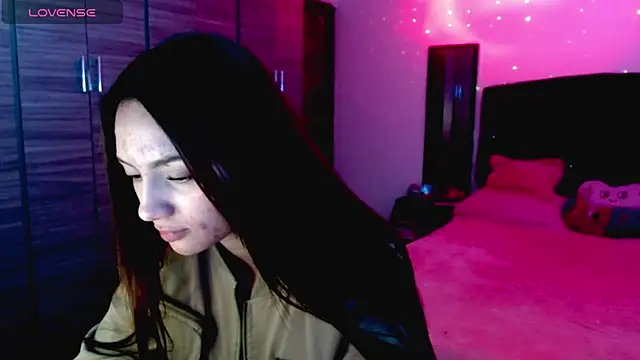 holy juli online show from 11-07-25, 03:44