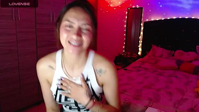 holy juli online show from 10-01-25, 02:49