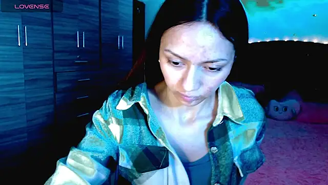 holy juli online show from 12-14-25, 03:57