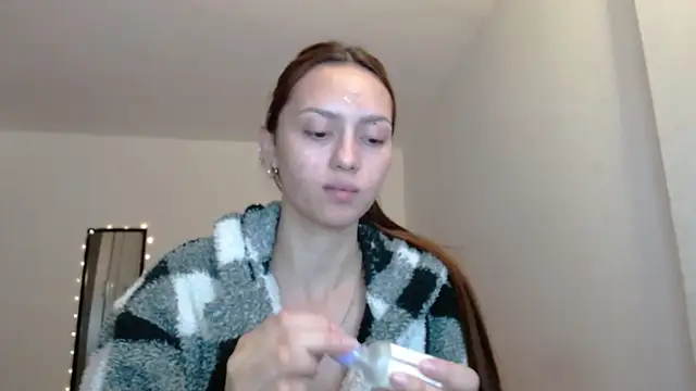 holy juli online show from 04-15-26, 02:50