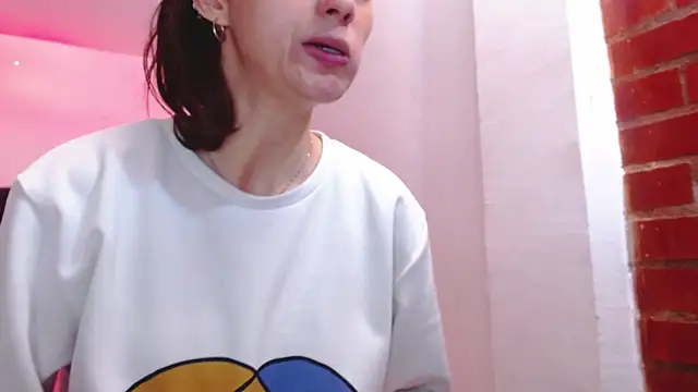 holy juli online show from 03-08-26, 03:10