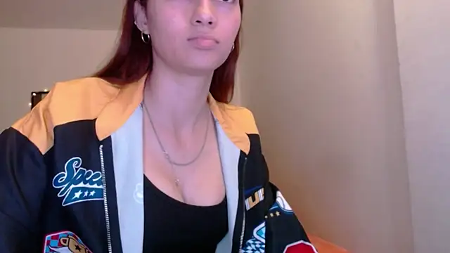 Snapshot of holy_juli chatting on 05-02-26, 03:12 holy juli online show from 05-02-26, 03:12