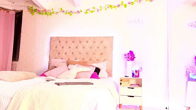 Anastasia2023 online show from 10-25-25, 09:19