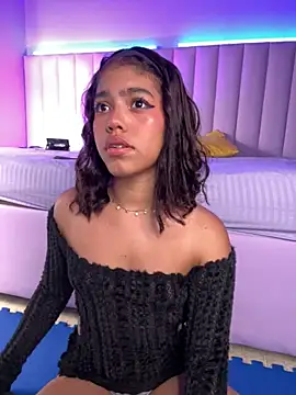 KellyOlsenbe online show from 03-06-26, 08:04